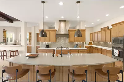 20962 W Colina Court, Buckeye, AZ 85396 - Photo 9