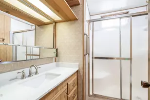 7300 N 51st Ave, Glendale, AZ 85301 - Photo 11