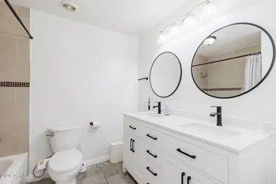 8241 N Central Avenue #23, Phoenix, AZ 85020 - Photo 17