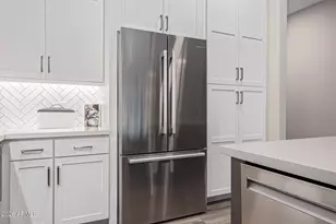 5250 E Deer Valley Dr, Phoenix, AZ 85054 - Photo 19