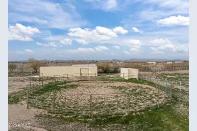 2817 N Saddle Vista Road, Tonopah, AZ 85354 - Photo 13