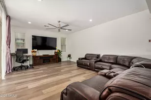 1135 E Thompson Way, Chandler, AZ 85286 - Photo 7