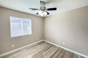 1939 E Raymond St, Phoenix, AZ 85040 - Photo 11