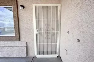 1939 E Raymond St, Phoenix, AZ 85040 - Photo 3