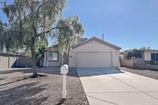 1939 E Raymond St, Phoenix, AZ 85040 - Photo 1