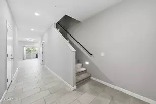 8347 N 22nd Dr, Phoenix, AZ 85021 - Photo 19