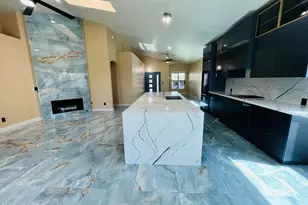 8709 E Gail Rd, Scottsdale, AZ 85260 - Photo 1