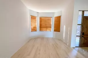 1642 W Mandalay Ln, Phoenix, AZ 85023 - Photo 9