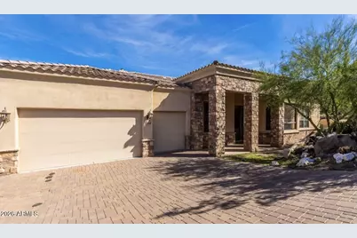 1642 W Mandalay Lane, Phoenix, AZ 85023 - Photo 1