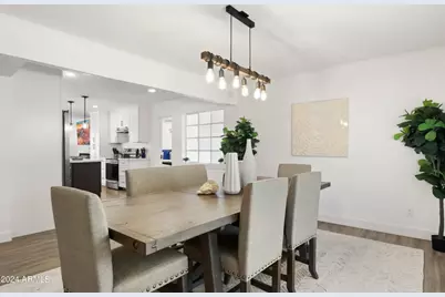 8619 E Roanoke Avenue, Scottsdale, AZ 85257 - Photo 11