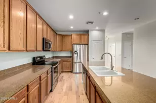 10655 N 9th St, Phoenix, AZ 85020 - Photo 11