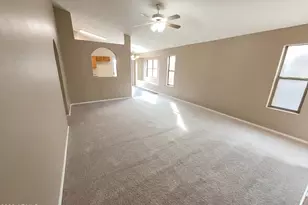 25151 W Parkside Ln, Buckeye, AZ 85326 - Photo 3