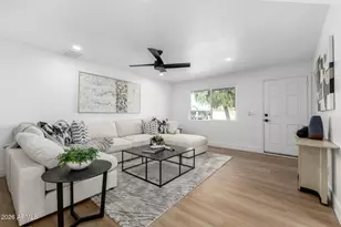 10425 W Calle De Edens, Phoenix, AZ 85037 - Photo 5