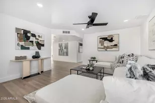 10425 W Calle De Edens, Phoenix, AZ 85037 - Photo 3