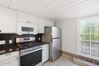 4540 N 44th Street #8, Phoenix, AZ 85018 - Photo 5