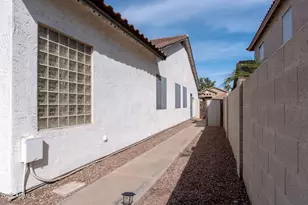 2205 W Olive Way, Chandler, AZ 85248 - Photo 43