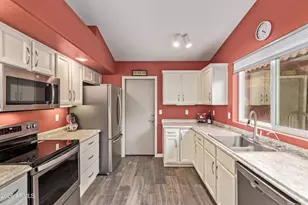 17829 N Lainie Ct, Surprise, AZ 85378 - Photo 17