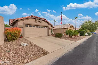 17829 N Lainie Court, Surprise, AZ 85378 - Photo 3