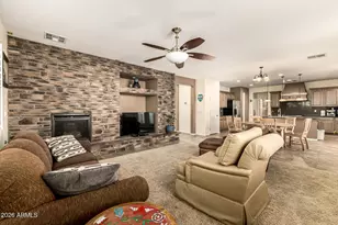 2858 E Shannon St, Gilbert, AZ 85295 - Photo 5