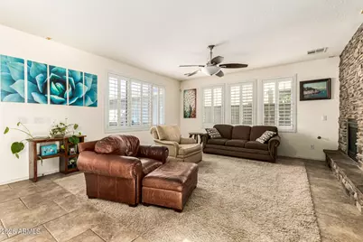 2858 E Shannon Street, Gilbert, AZ 85295 - Photo 3