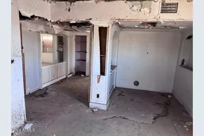 554 W Rio Salado Parkway, Mesa, AZ 85201 - Photo 9