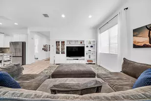 10950 N 184th Dr, Surprise, AZ 85388 - Photo 11