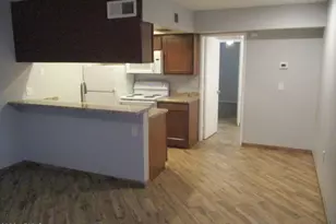 461 W Holmes Ave, Mesa, AZ 85210 - Photo 5