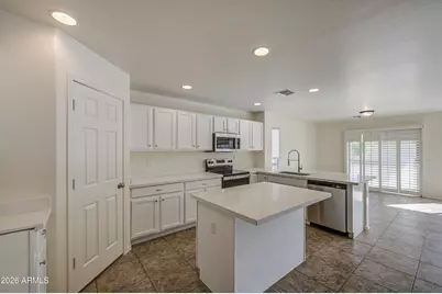 21083 E Prospector Place, Red Rock, AZ 85145 - Photo 9