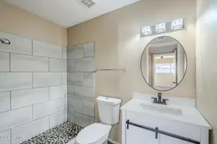 1051 S Dobson Rd, Mesa, AZ 85202 - Photo 25