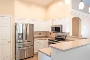 10649 W Monte Vista Rd, Avondale, AZ 85392 - Photo 5