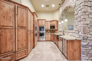 2005 N Pomelo, Mesa, AZ 85215 - Photo 13