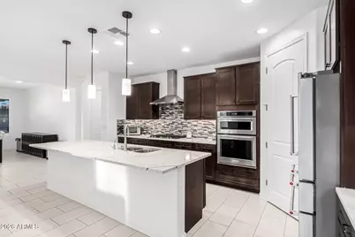 19615 W San Miguel Avenue, Litchfield Park, AZ 85340 - Photo 7