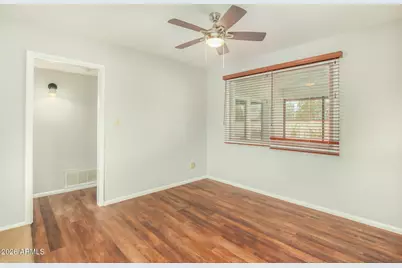 1010 E Loyola Drive, Tempe, AZ 85282 - Photo 9