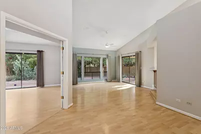 10847 N 11th Street, Phoenix, AZ 85020 - Photo 7