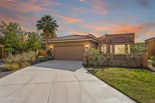 10847 North 11th St, Phoenix, AZ 85020 - Photo 1