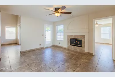 18623 N 39th Way, Phoenix, AZ 85050 - Photo 11