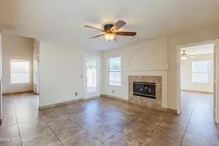 18623 N 39th Way, Phoenix, AZ 85050 - Photo 11