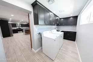 2926 S Dromedary Dr, Tempe, AZ 85282 - Photo 21