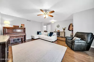 3041 W Acoma Dr, Phoenix, AZ 85053 - Photo 5