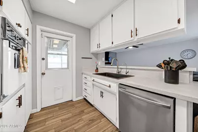 3041 W Acoma Drive, Phoenix, AZ 85053 - Photo 31