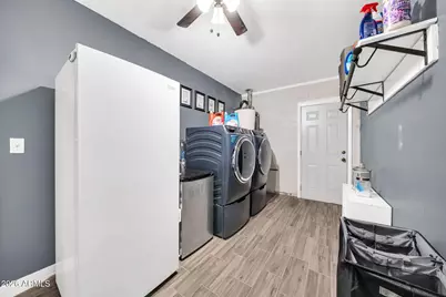 3041 W Acoma Drive, Phoenix, AZ 85053 - Photo 11