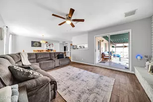 3041 W Acoma Dr, Phoenix, AZ 85053 - Photo 7