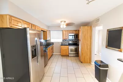 730 E Solana Drive, Tempe, AZ 85281 - Photo 7