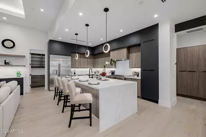 5320 N 82nd Street, Scottsdale, AZ 85250 - Photo 17