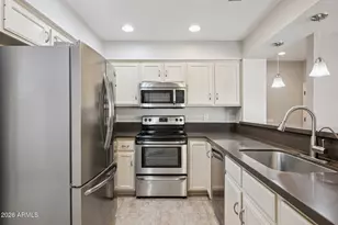 18615 N 136th Dr, Sun City West, AZ 85375 - Photo 9