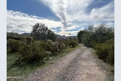 125 E South Mountain Avenue, Phoenix, AZ 85042 - Photo 1