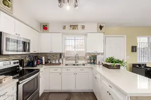 406 E Pecan Rd, Phoenix, AZ 85040 - Photo 17