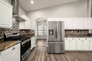 5636 E Paradise Ln, Scottsdale, AZ 85254 - Photo 19