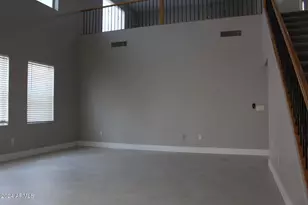 6815 S 41st Ln, Phoenix, AZ 85041 - Photo 9