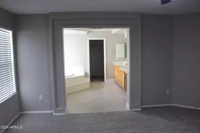 6815 S 41st Lane, Phoenix, AZ 85041 - Photo 17